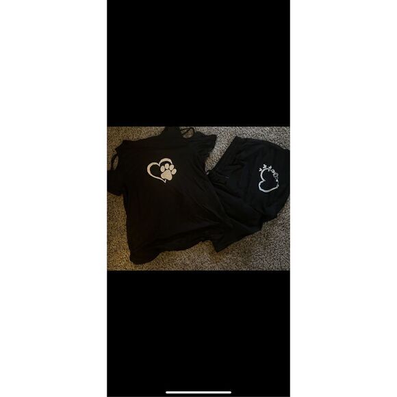 Two piece shorts and top set ￼size xl Shorts are New - Picture 1 of 15